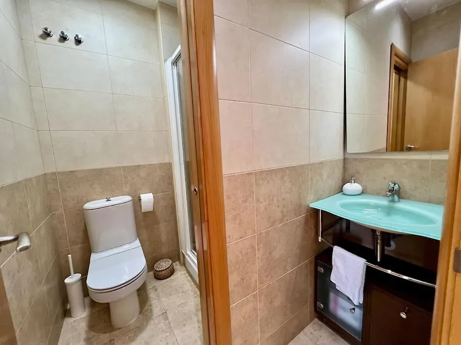 Apartamento Espacioso Y Familiar Terrassa 0*,  Espagne